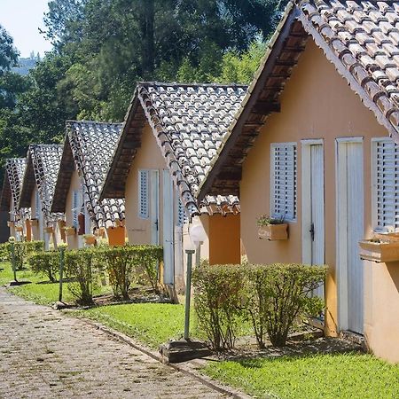 Chales Dois Amores Hotel Aguas de Sao Pedro Ngoại thất bức ảnh